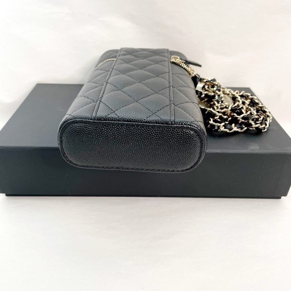 Chanel Phone Holder With Crossbody Chain Bag - Picture 6 of 8